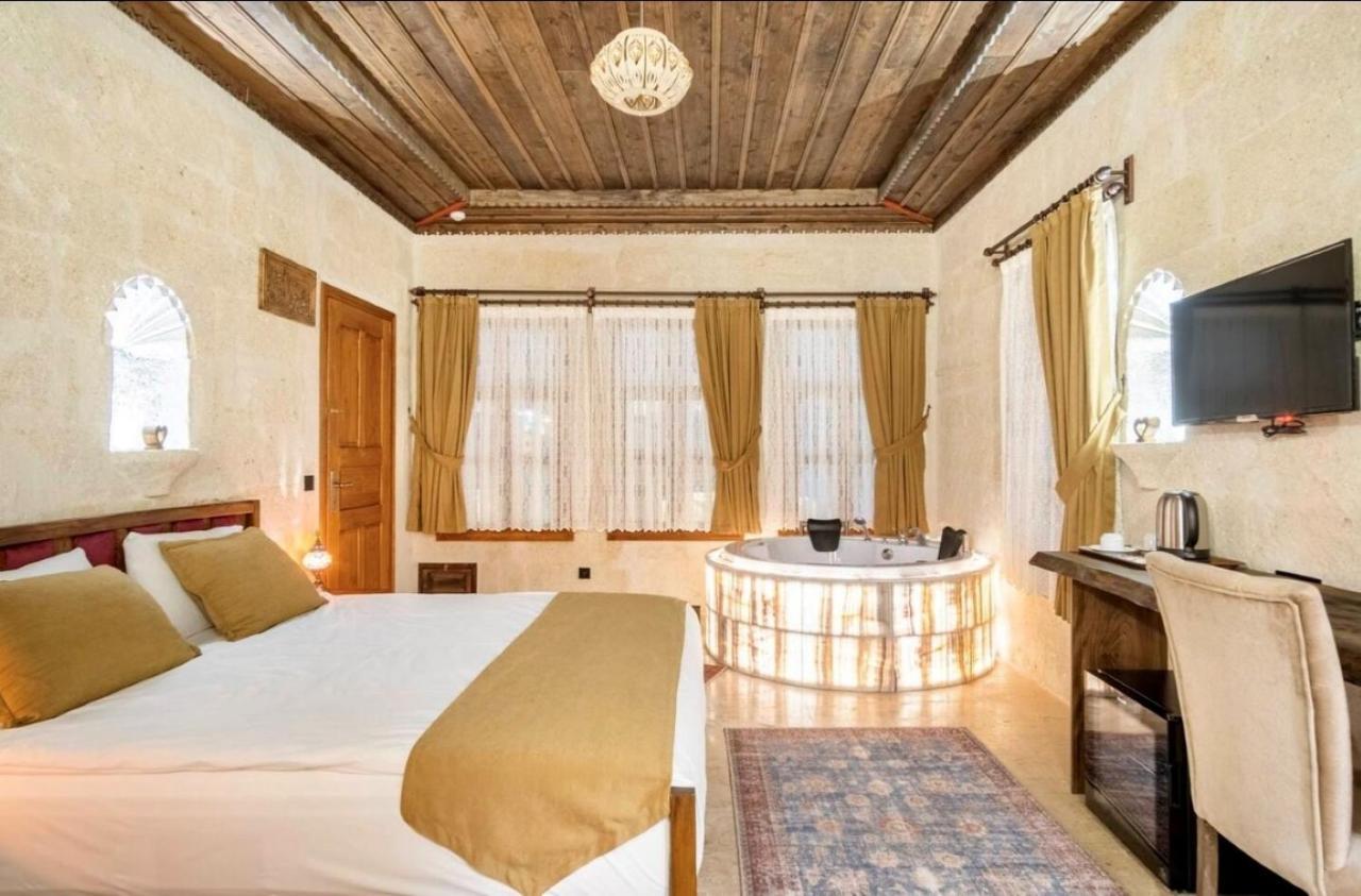 Uzay Cave Suite Hotel Ürgüp Bagian luar foto