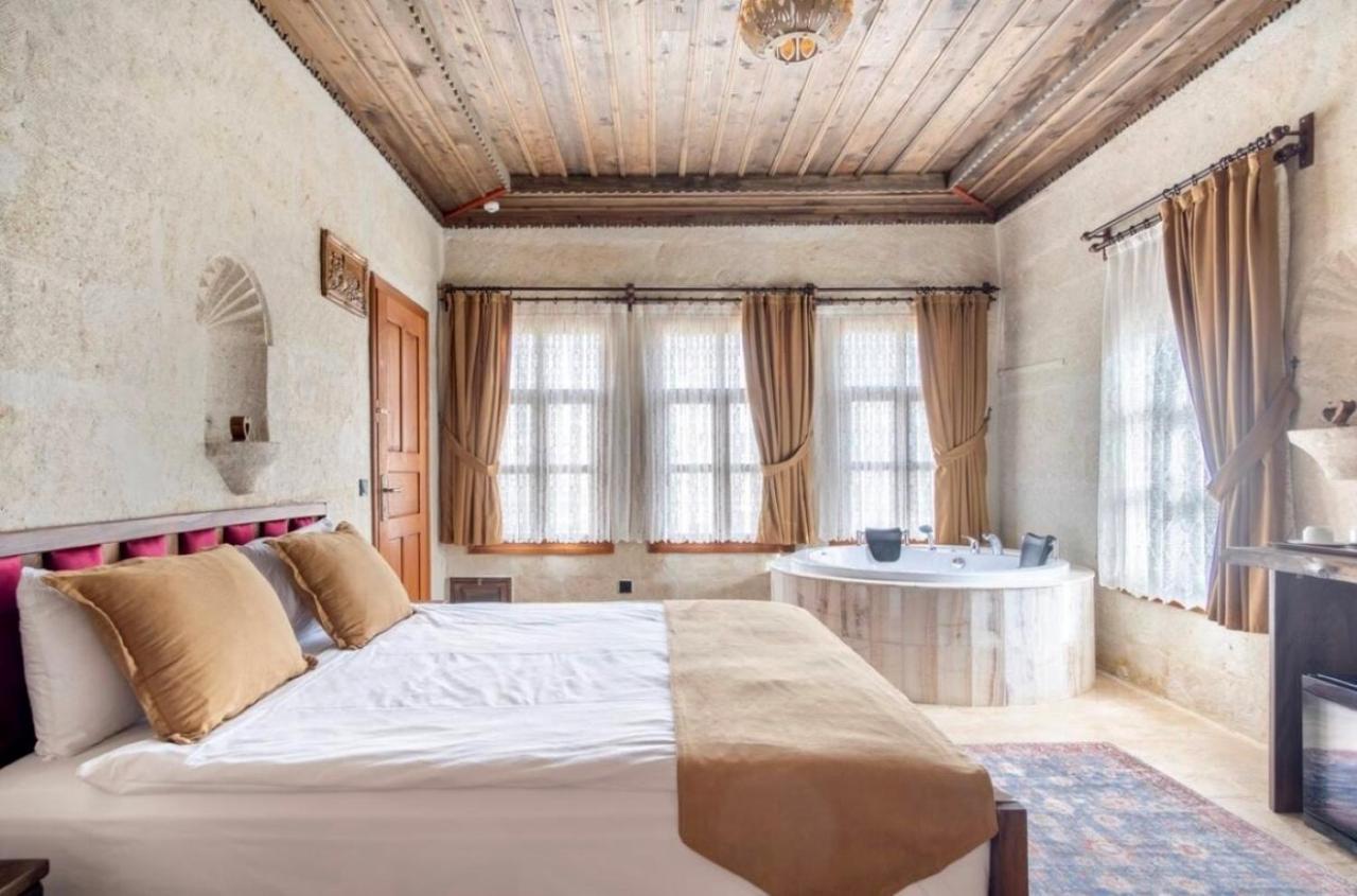 Uzay Cave Suite Hotel Ürgüp Bagian luar foto