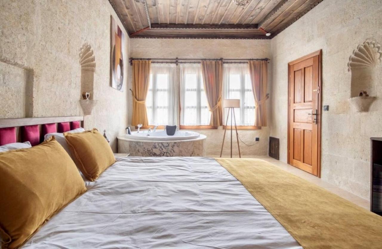 Uzay Cave Suite Hotel Ürgüp Bagian luar foto