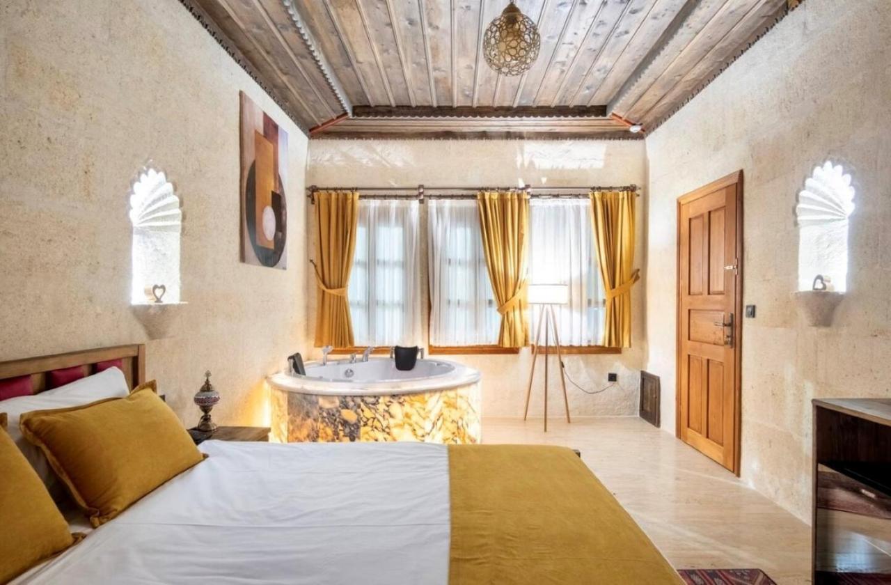 Uzay Cave Suite Hotel Ürgüp Bagian luar foto