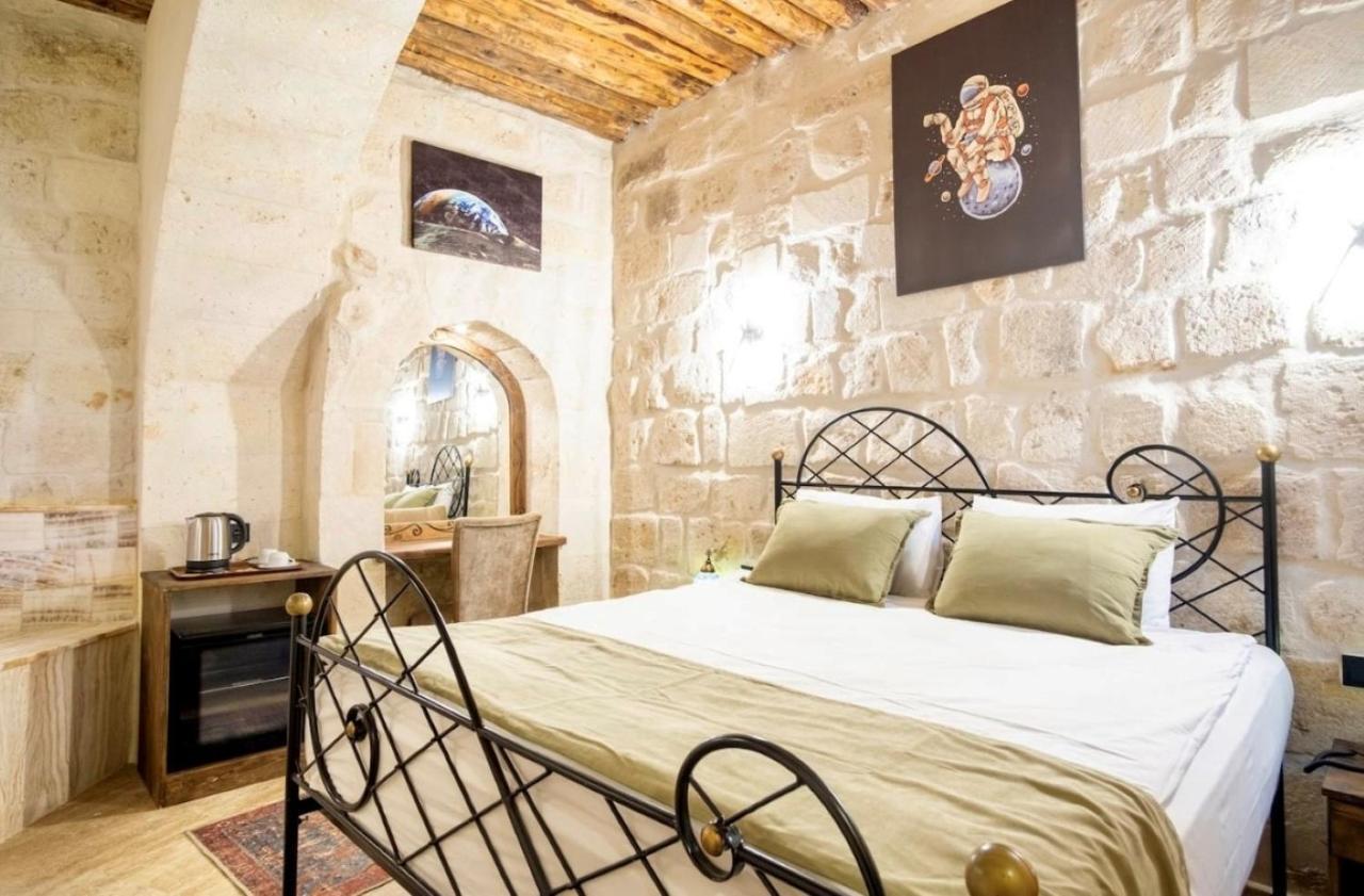 Uzay Cave Suite Hotel Ürgüp Bagian luar foto