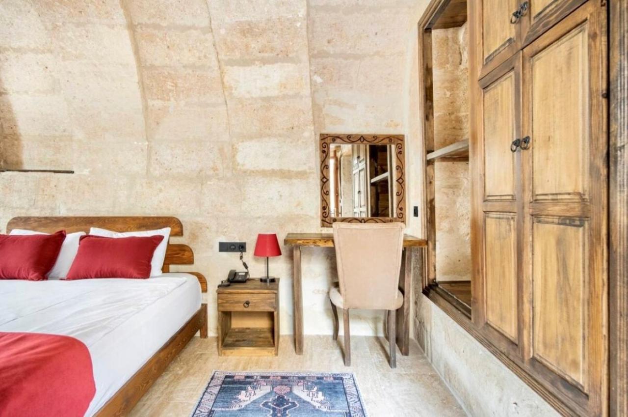 Uzay Cave Suite Hotel Ürgüp Bagian luar foto