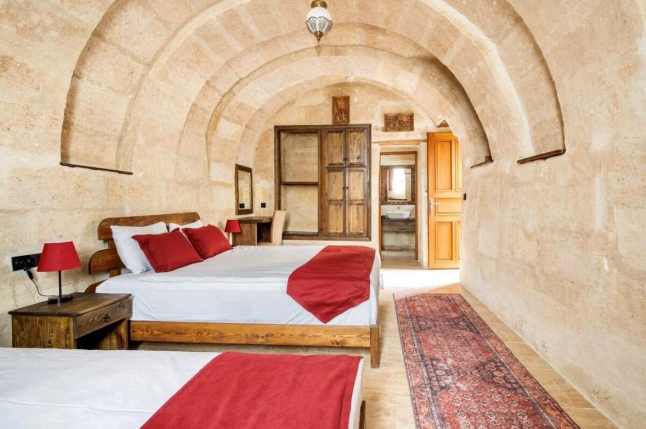 Uzay Cave Suite Hotel Ürgüp Bagian luar foto