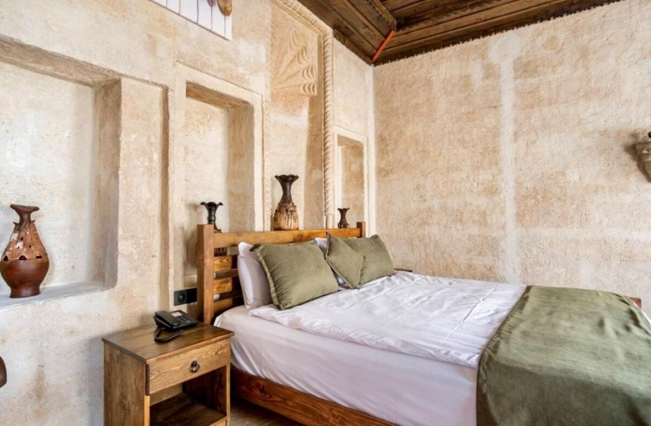 Uzay Cave Suite Hotel Ürgüp Bagian luar foto