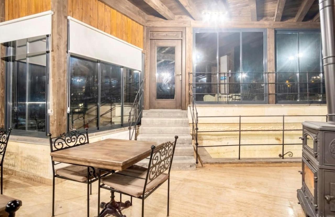 Uzay Cave Suite Hotel Ürgüp Bagian luar foto