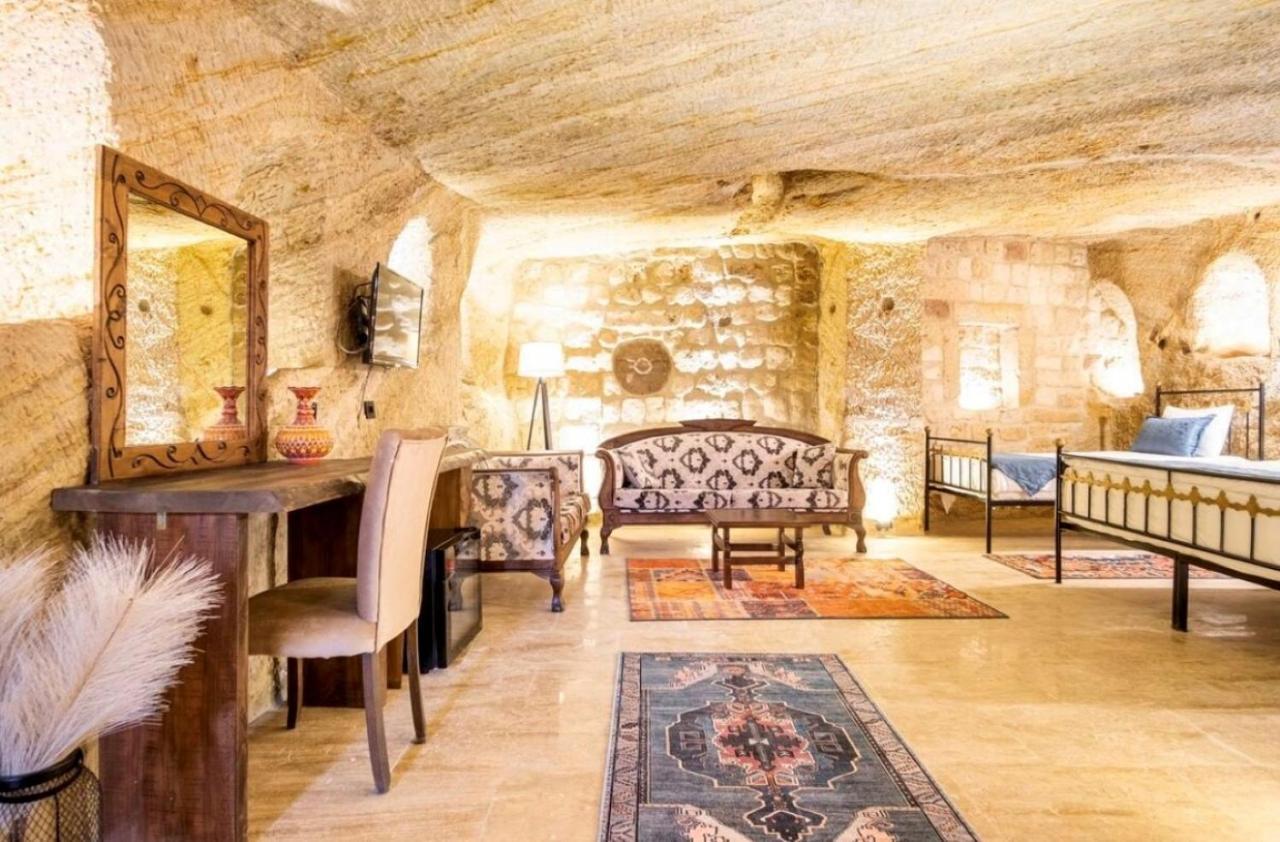 Uzay Cave Suite Hotel Ürgüp Bagian luar foto