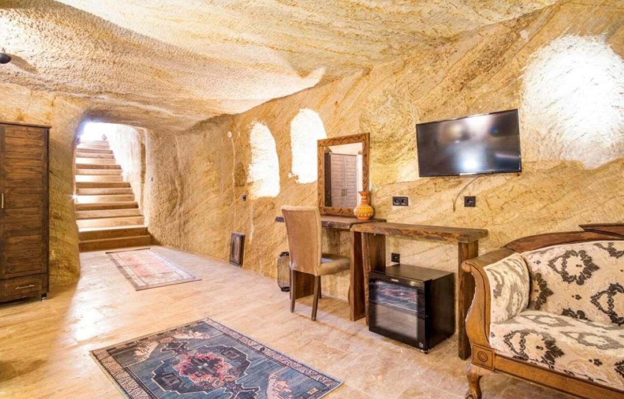 Uzay Cave Suite Hotel Ürgüp Bagian luar foto