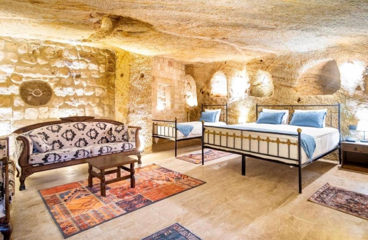 Uzay Cave Suite Hotel Ürgüp Bagian luar foto