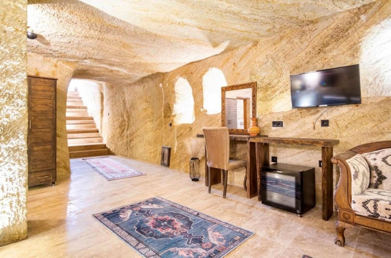 Uzay Cave Suite Hotel Ürgüp Bagian luar foto