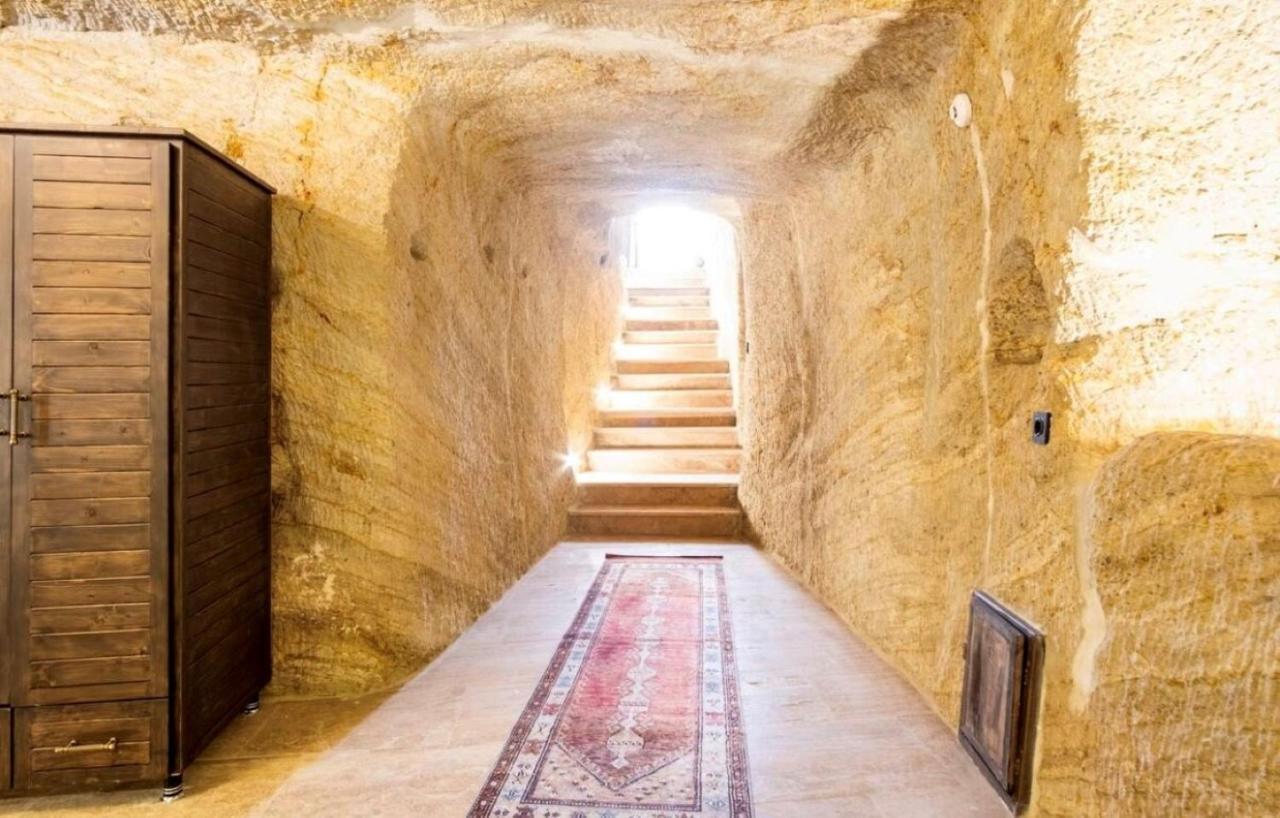 Uzay Cave Suite Hotel Ürgüp Bagian luar foto