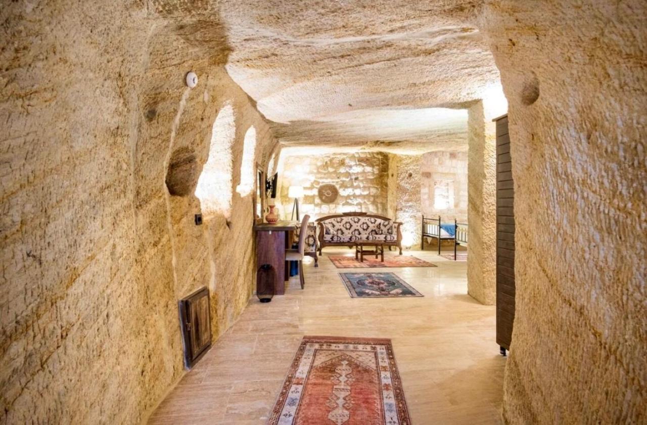 Uzay Cave Suite Hotel Ürgüp Bagian luar foto