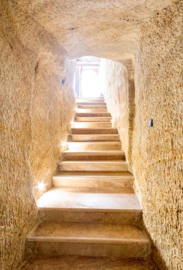 Uzay Cave Suite Hotel Ürgüp Bagian luar foto