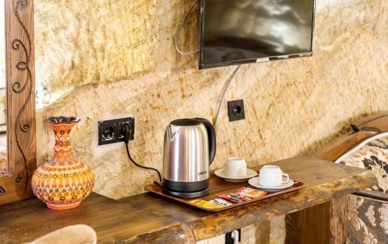Uzay Cave Suite Hotel Ürgüp Bagian luar foto